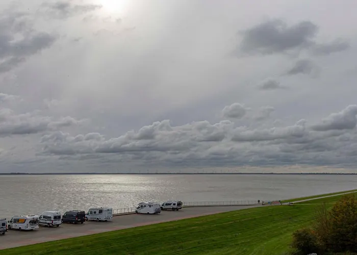 107-2 Neptun Mit Meerblick